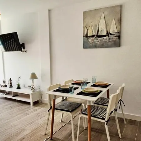 Elmarinero En Alondras Park Apartman